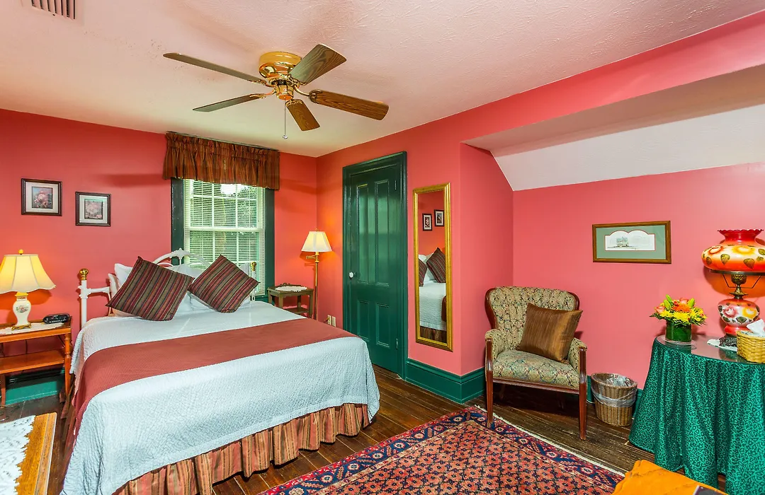 Spencer House Inn-1